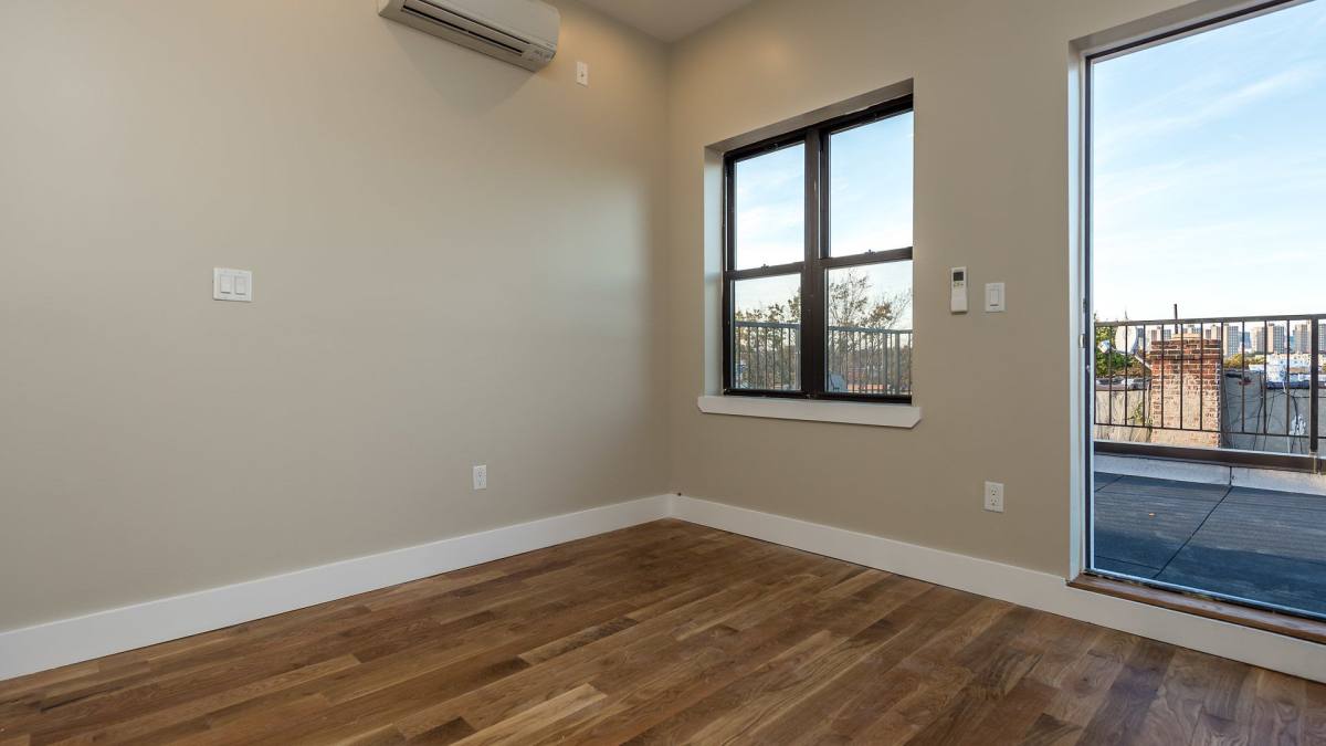 Apartment for rent at 595 Myrtle Ave #4A, Brooklyn, NY 11205