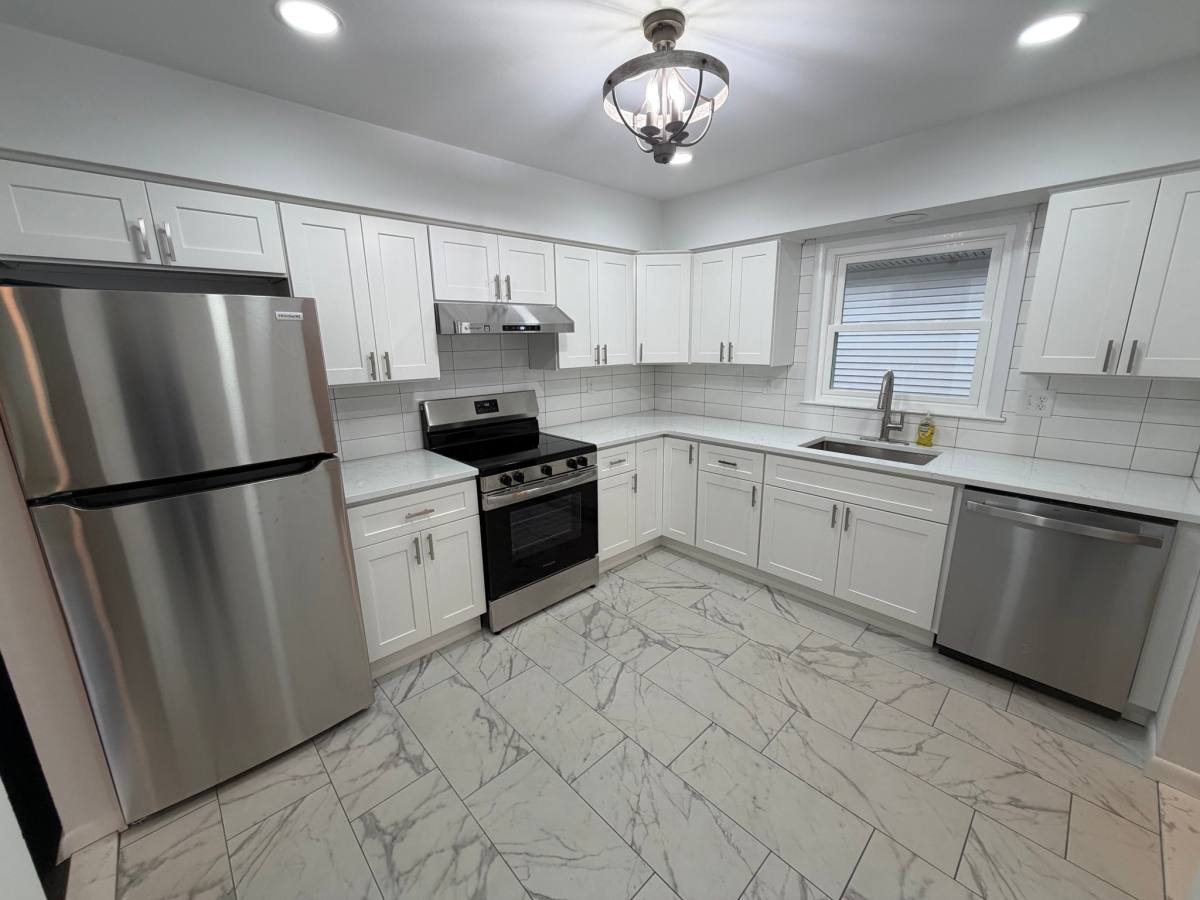 Apartment for rent at 146 N Ave #1, Stirling, NJ 07980