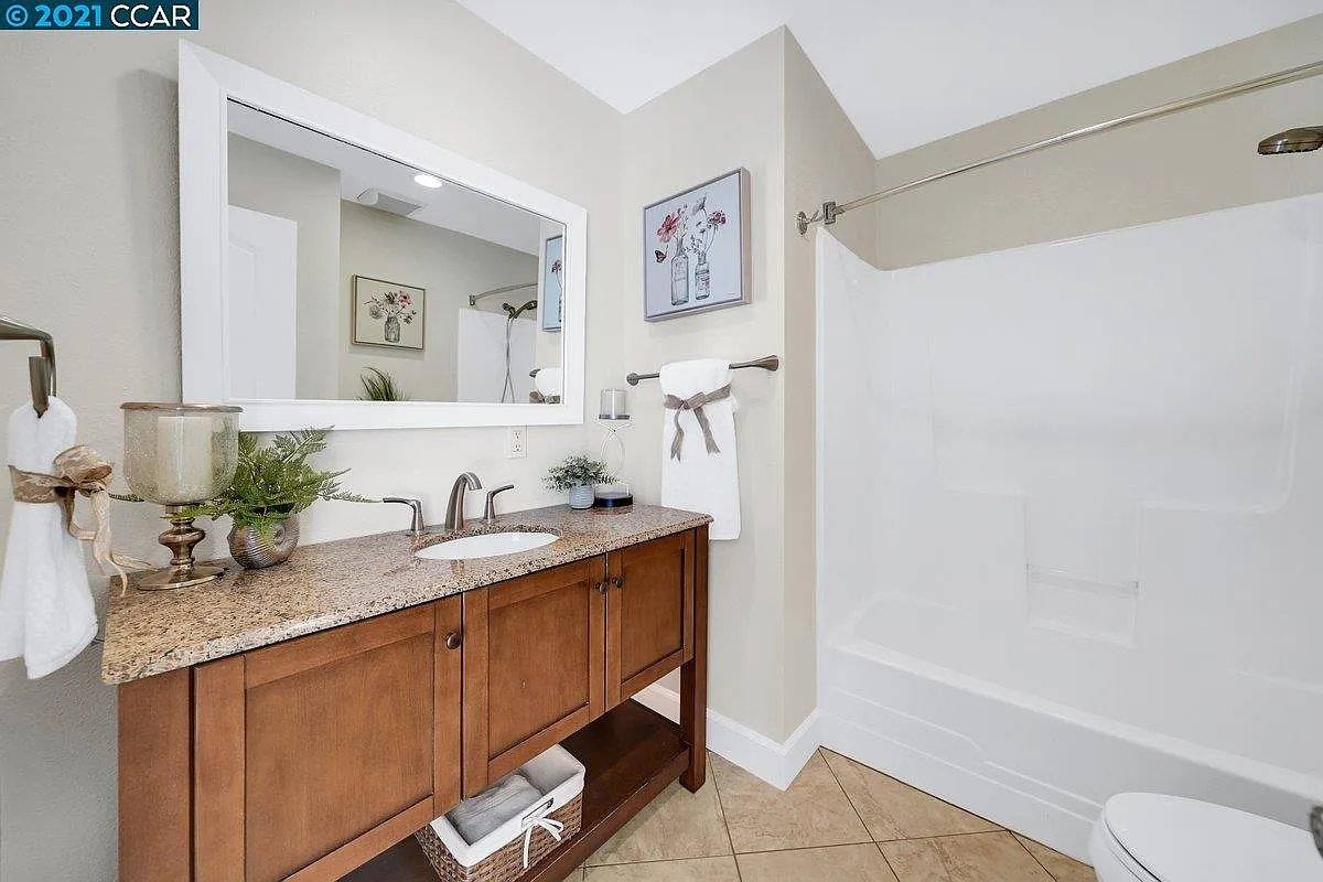 House for rent at 3075 Kittery Ave, Orinda, CA 94563