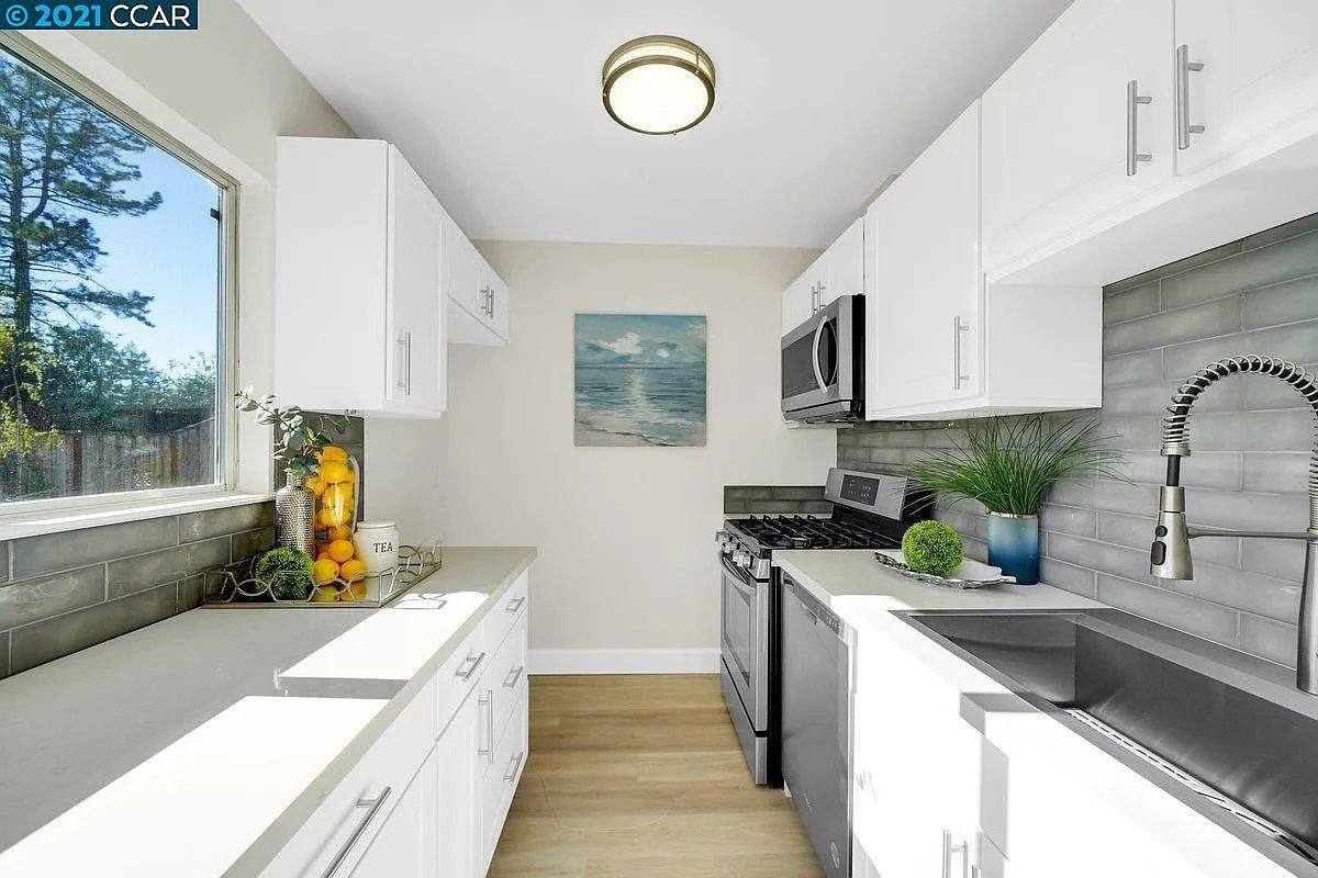House for rent at 3075 Kittery Ave, Orinda, CA 94563