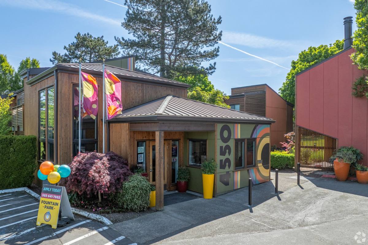 Apartment for rent at 4550 SW Murray Blvd #32, Beaverton, OR 97005