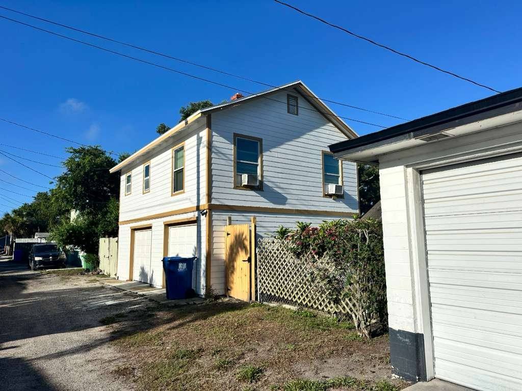 Apartment for rent at 1037 12th St N #1, Saint Petersburg, FL 33705