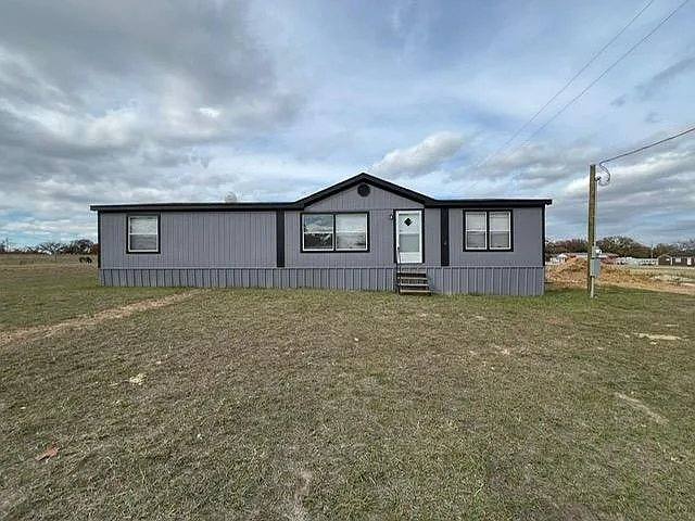 House for rent at 1085 County Rd #320, Glen Rose, TX 76043