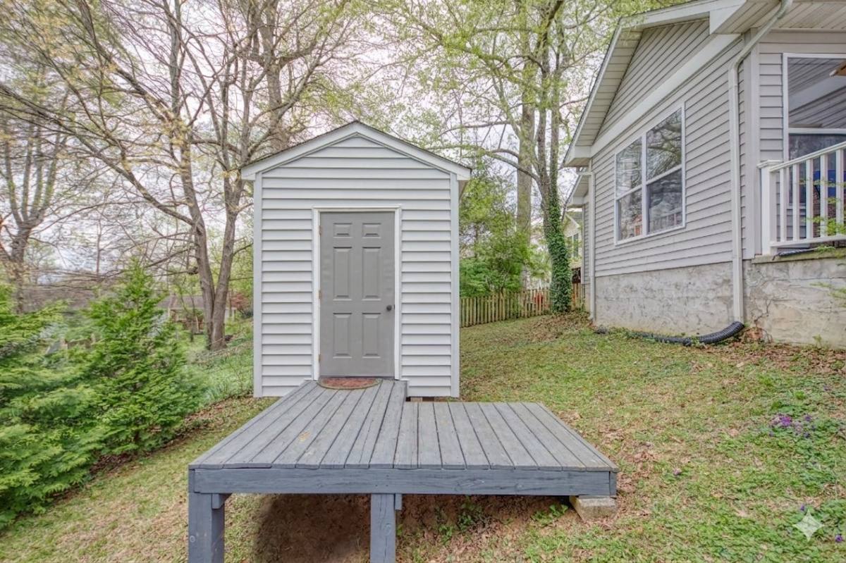 House for rent at 141 Northwestern Ave, Oak Ridge, TN 37830