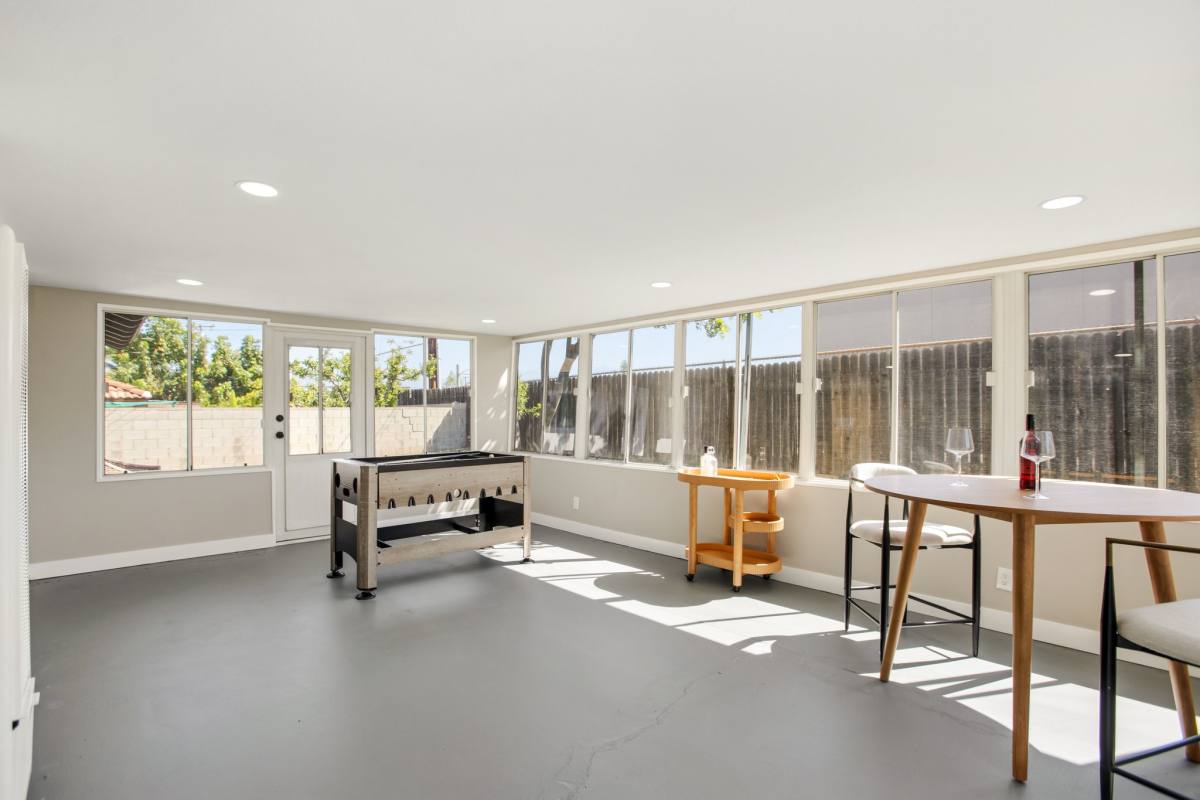 House for rent at 934 S Donna Beth Ave, West Covina, CA 91791