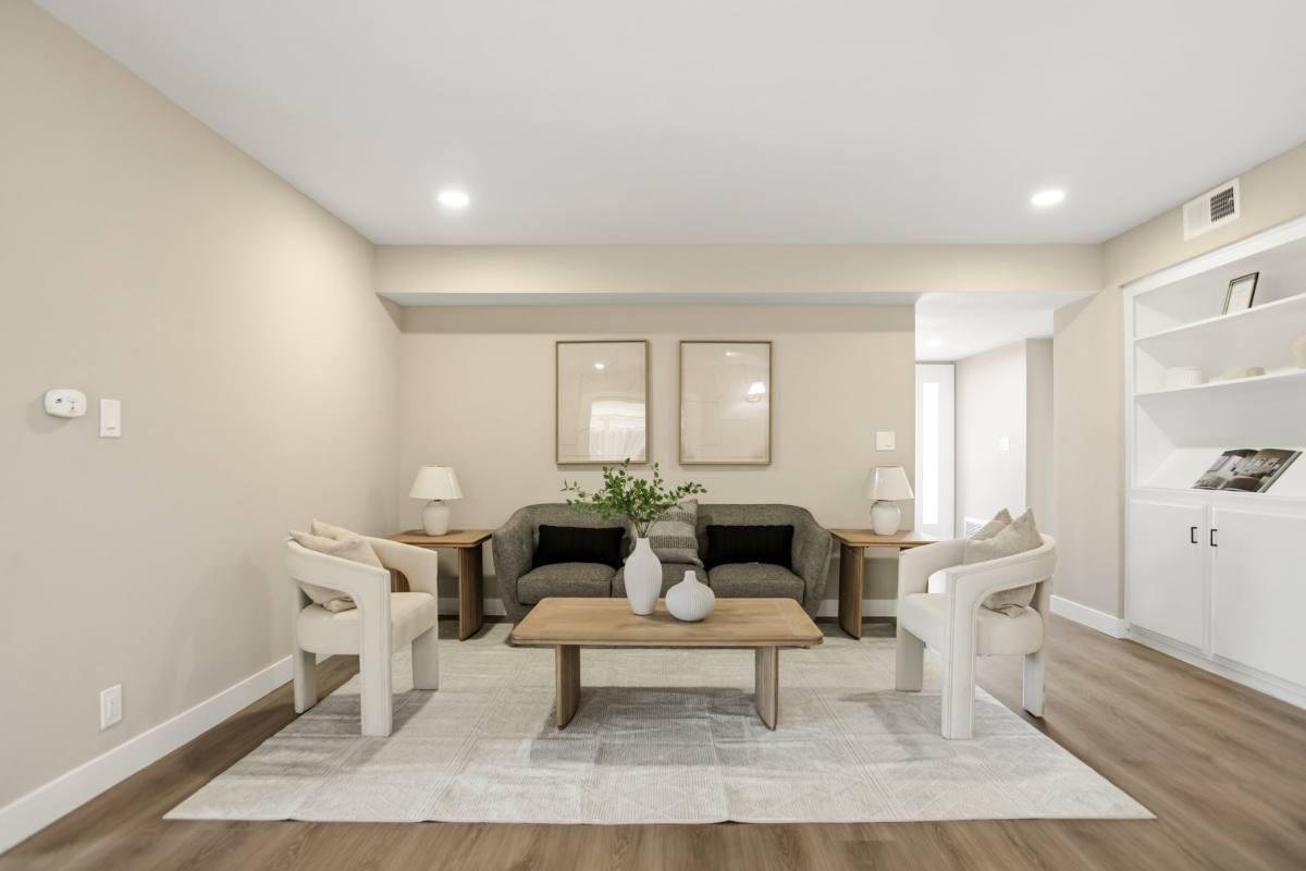 House for rent at 934 S Donna Beth Ave, West Covina, CA 91791