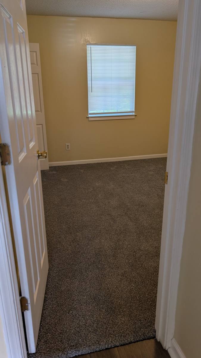Apartment for rent at 813 Ash Stextapt B #B, Springfield, GA 31329