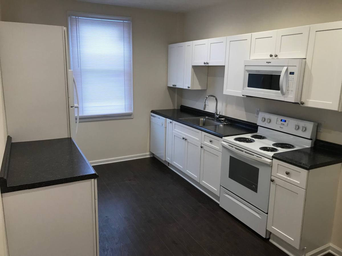 Apartment for rent at 1603-05 7th Ave #1605 R, Huntington, WV 25703