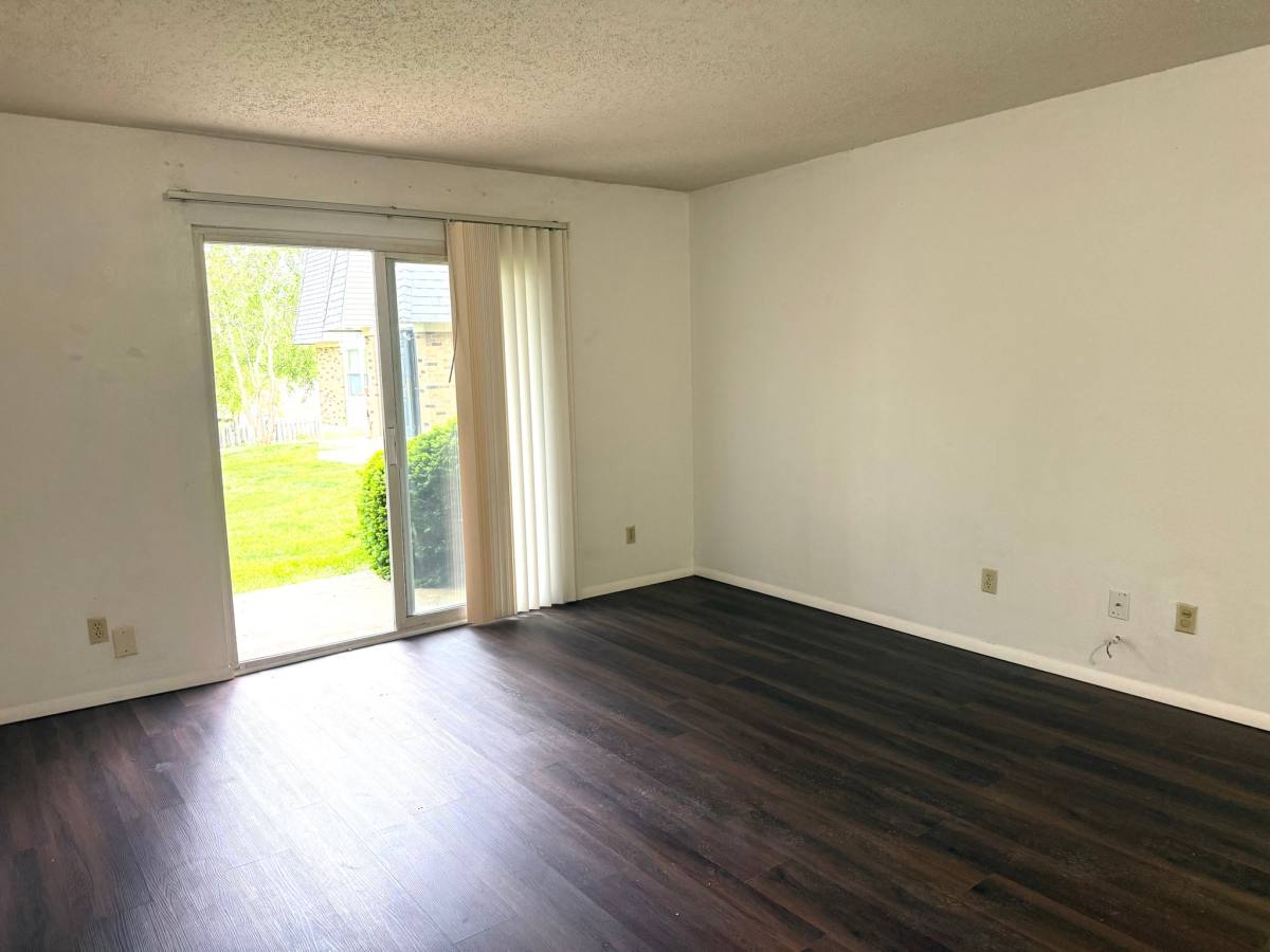 Apartment for rent at 9814 Greenery Court #D, Saint Louis, MO 63132