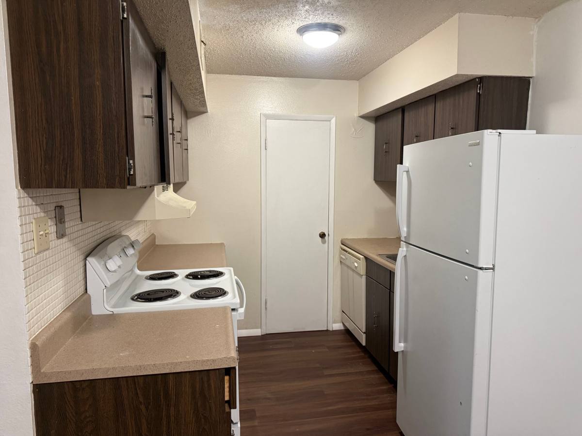 Apartment for rent at 9814 Greenery Court #D, Saint Louis, MO 63132