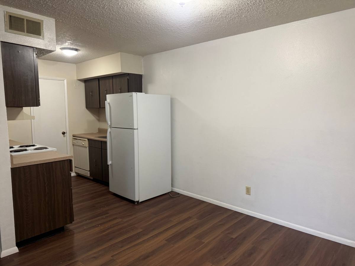 Apartment for rent at 9814 Greenery Court #D, Saint Louis, MO 63132