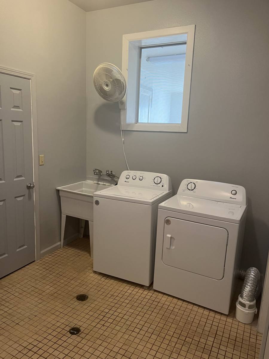 House for rent at 42 Ainaola St, Wailuku, HI 96793