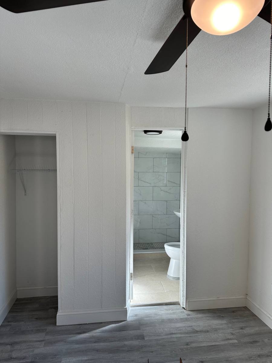 Apartment for rent at 21 S Hollywood Ave #6, Daytona Beach, FL 32118
