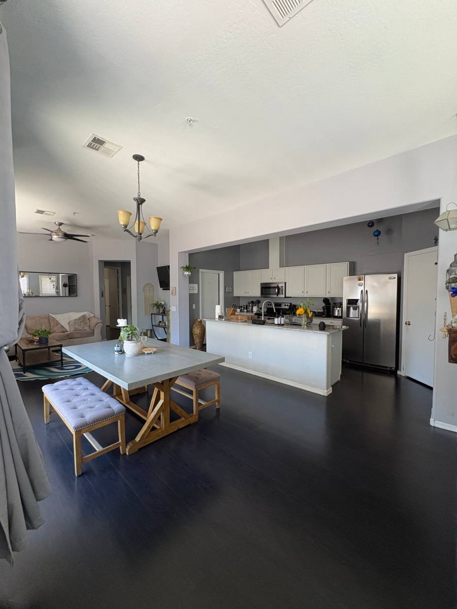 Condo for rent at 1225 N 36th St #2071, Phoenix, AZ 85008