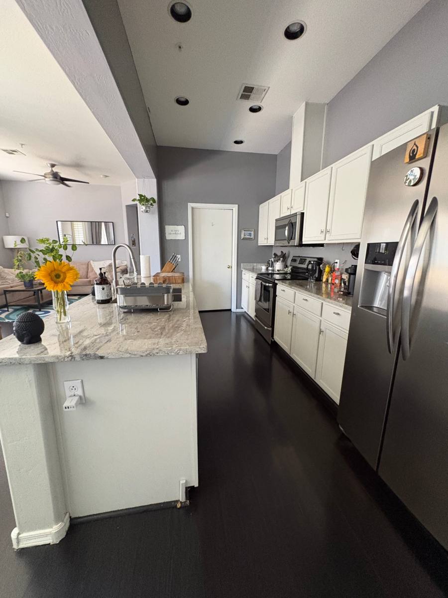 Condo for rent at 1225 N 36th St #2071, Phoenix, AZ 85008