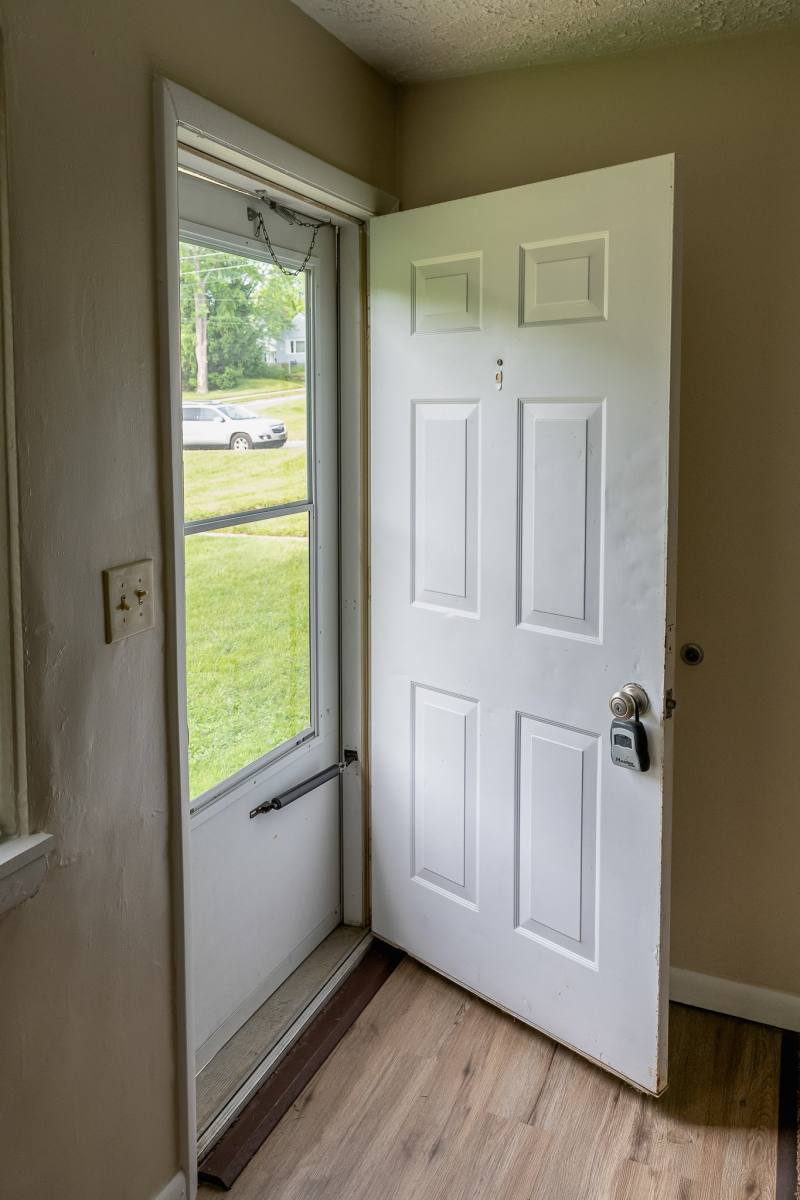 Apartment for rent at 1226 Roslyn Ave, Akron, OH 44320