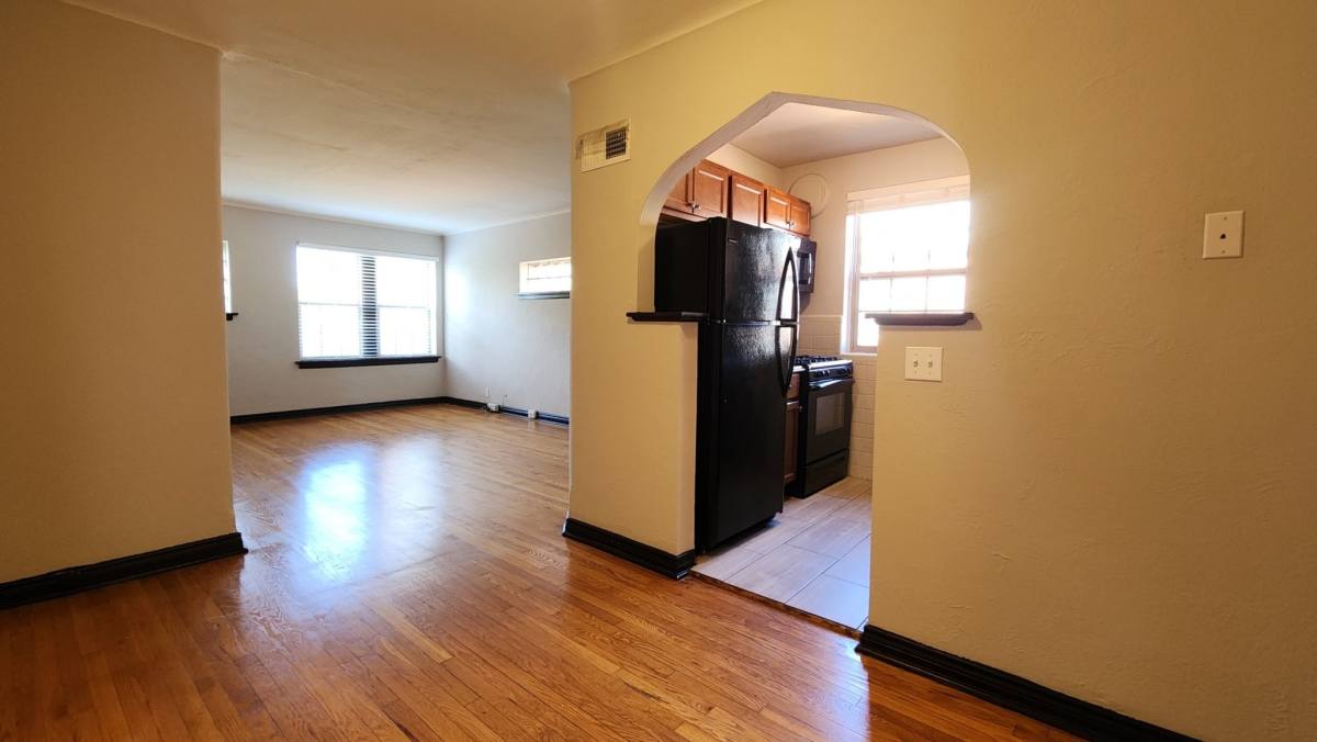 Apartment for rent at 6364 Sutherland Ave - 1st Floor, Saint Louis, MO 63109