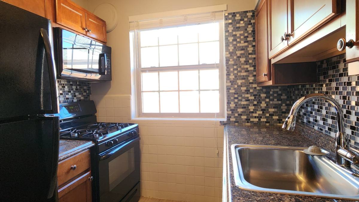 Apartment for rent at 6364 Sutherland Ave - 1st Floor, Saint Louis, MO 63109