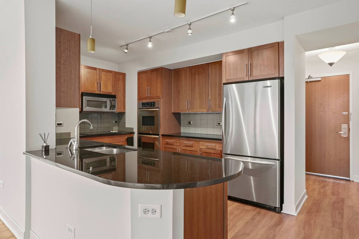 Apartment for rent at 1285 S Michigan Ave, Chicago, IL 60605