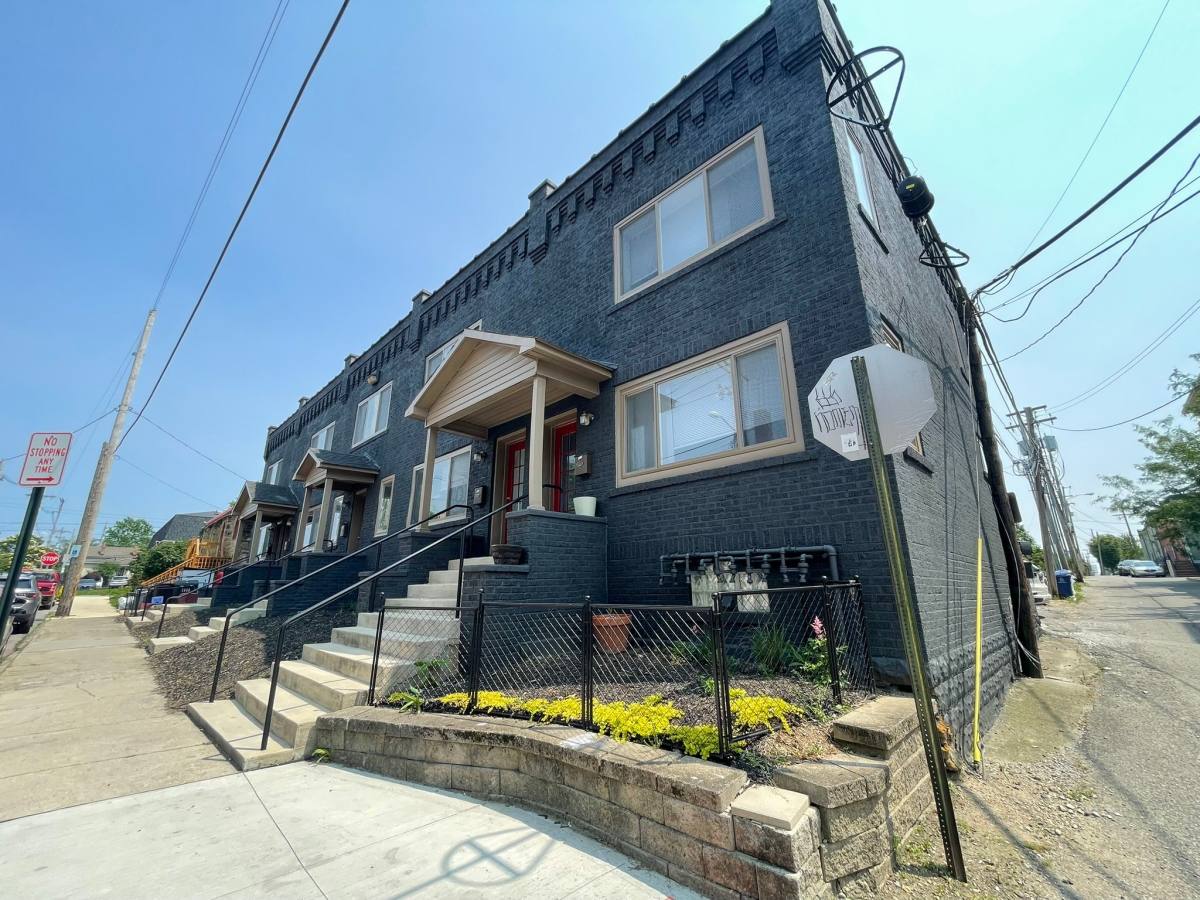 Townhouse for rent at 117 E 9th Ave, Columbus, OH 43201