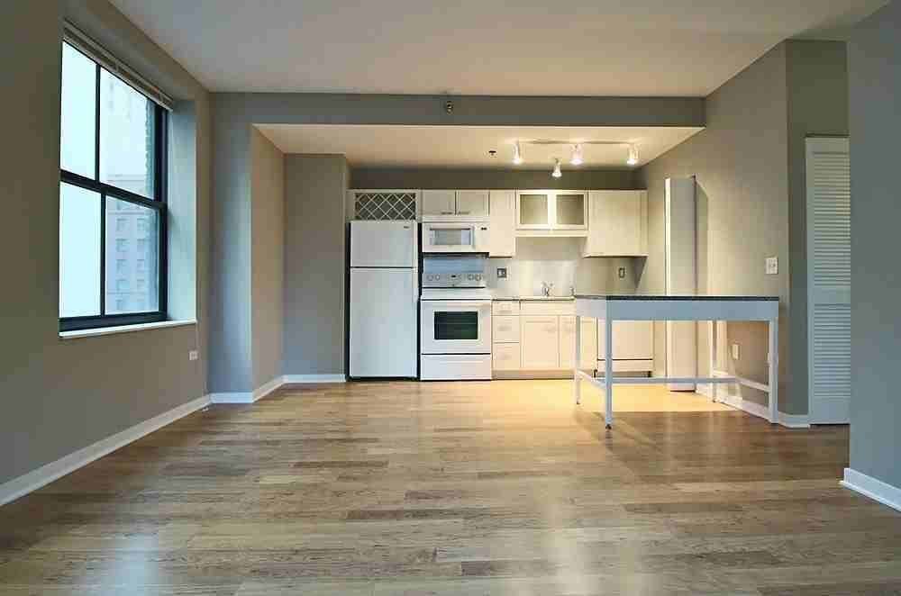 Apartment for rent at 198 W Randolph St, Chicago, IL 60601