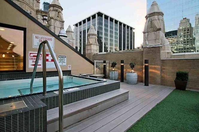 Apartment for rent at 198 W Randolph St, Chicago, IL 60601