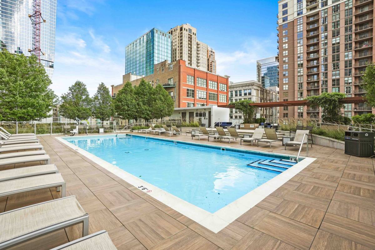 Apartment for rent at 1011 S State St, Chicago, IL 60605