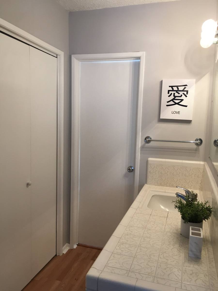 Apartment for rent at 2827 S Corning St #2, Los Angeles, CA 90034