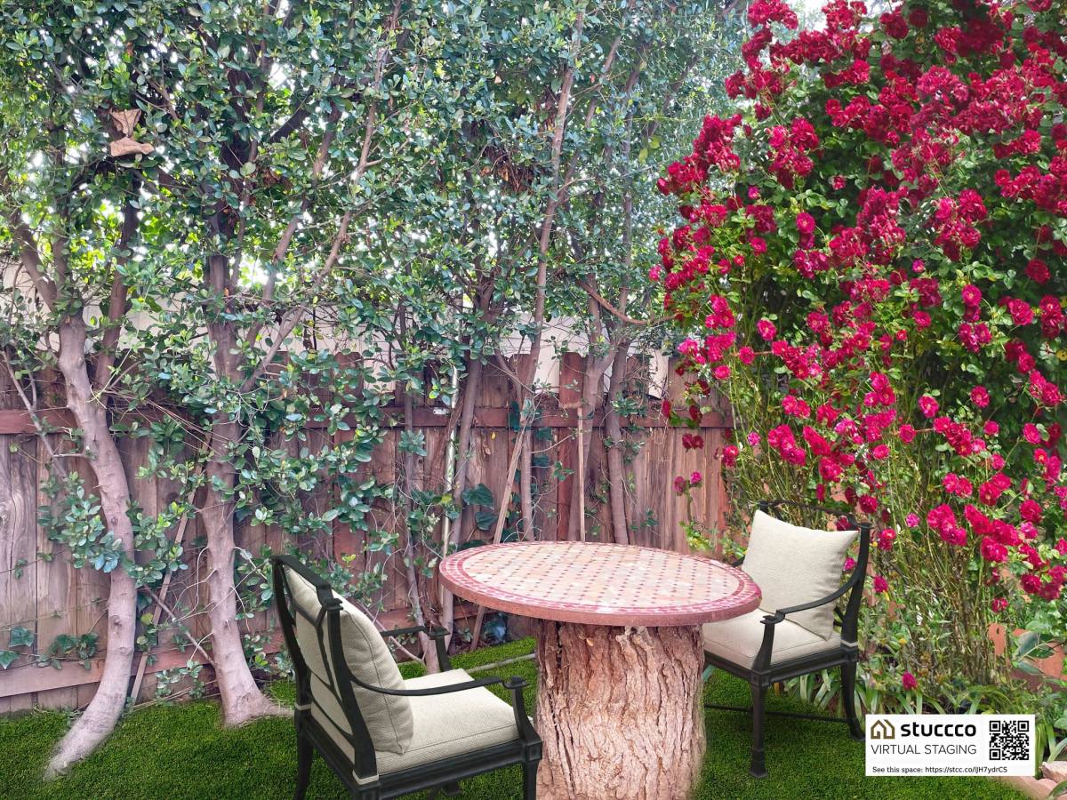 Apartment for rent at 2827 S Corning St #2, Los Angeles, CA 90034