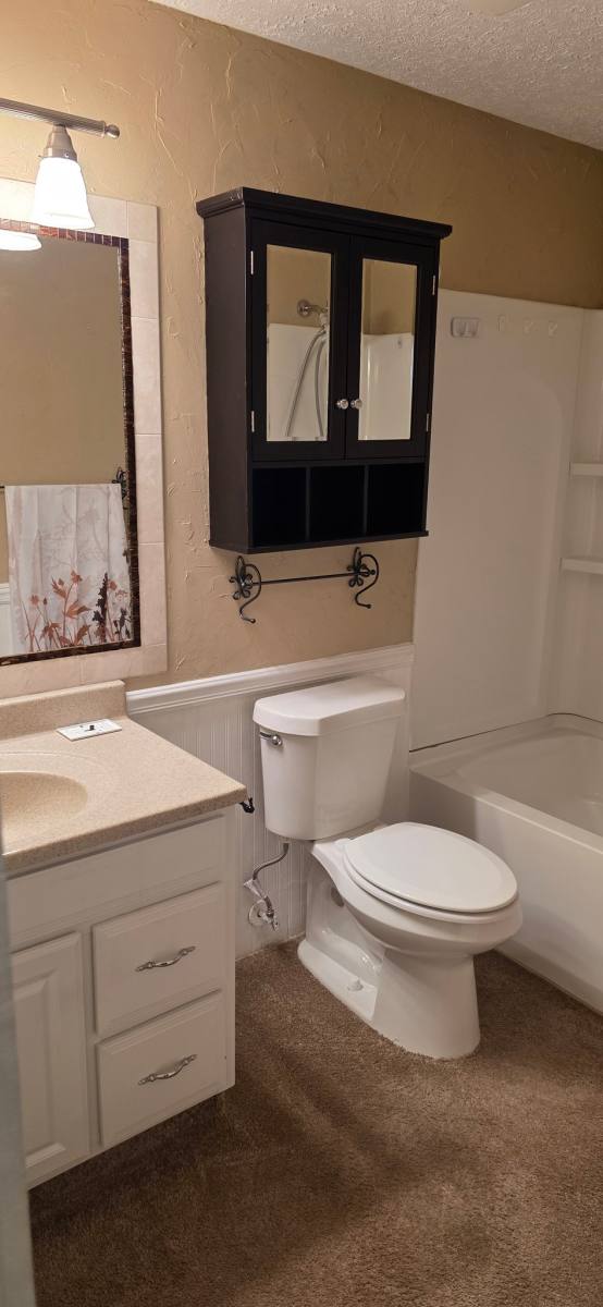 Apartment for rent at 10052 Hazelton Rd, Streetsboro, OH 44241
