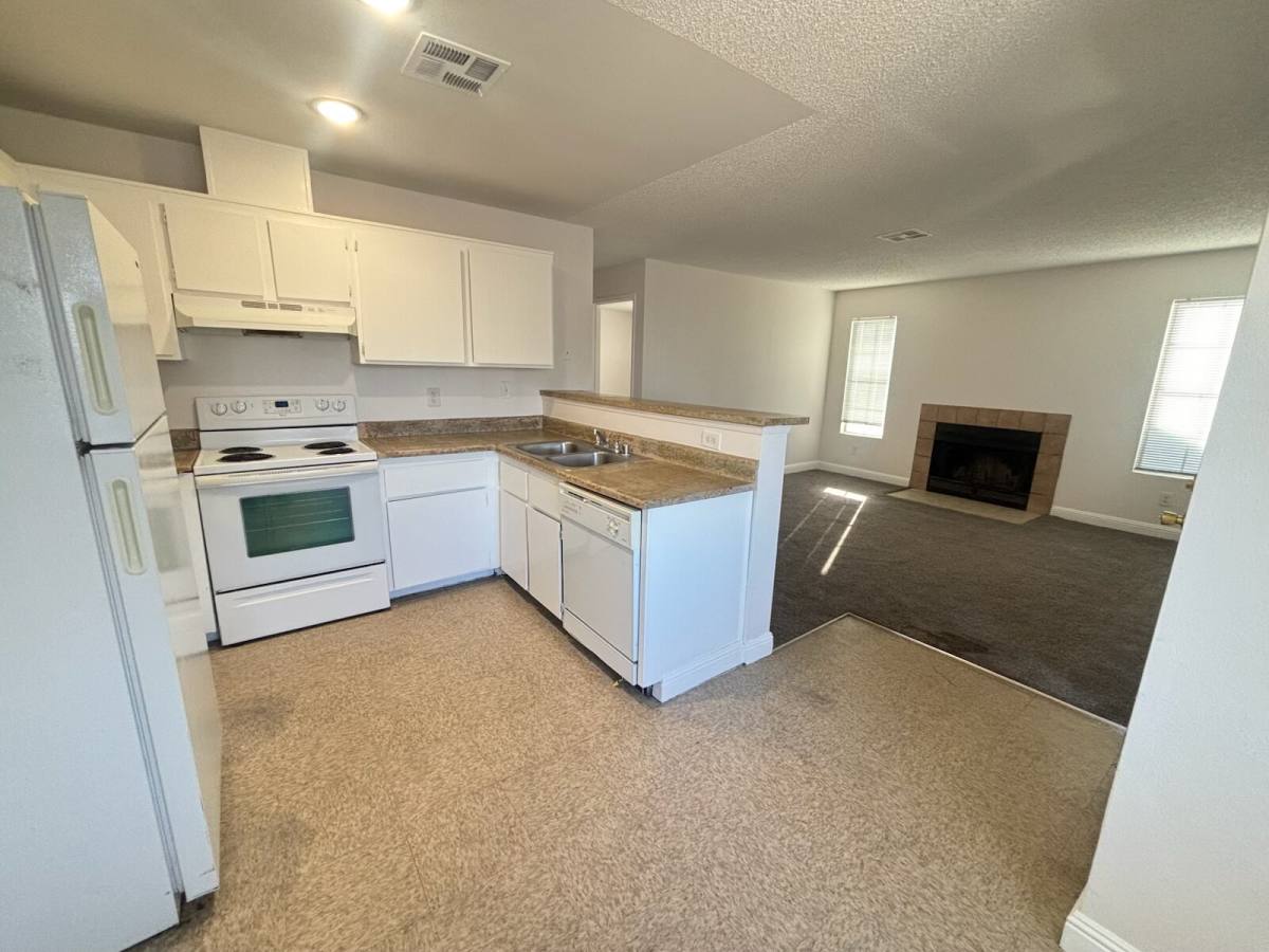 Apartment for rent at 1914 Dwarf Star Dr, Las Vegas, NV 89115
