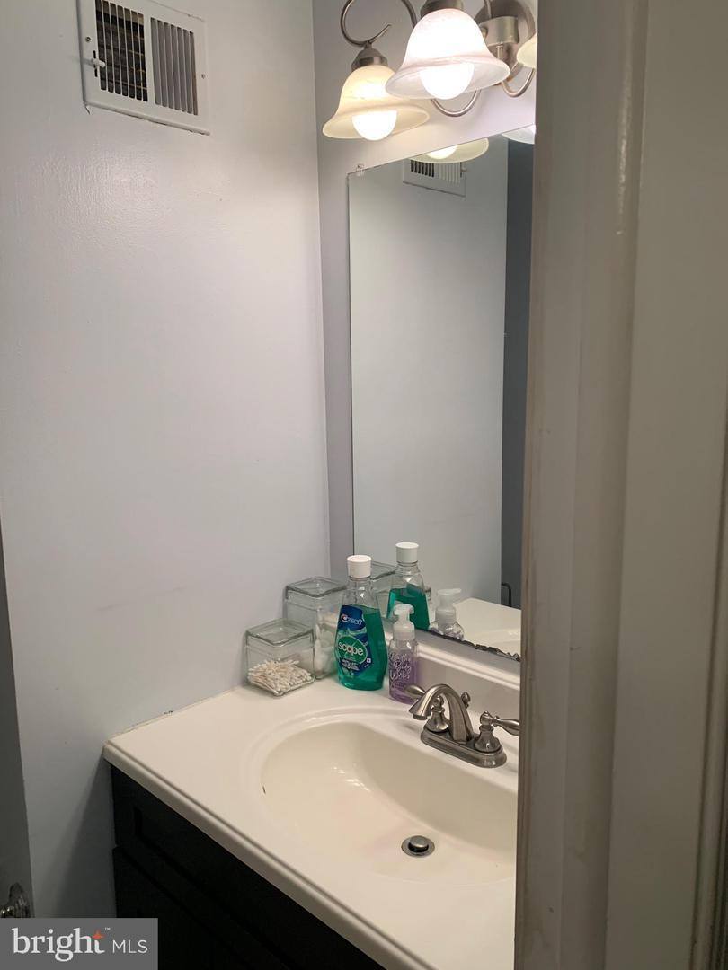 House for rent at 9207 Beachway Lane, Springfield, VA 22153