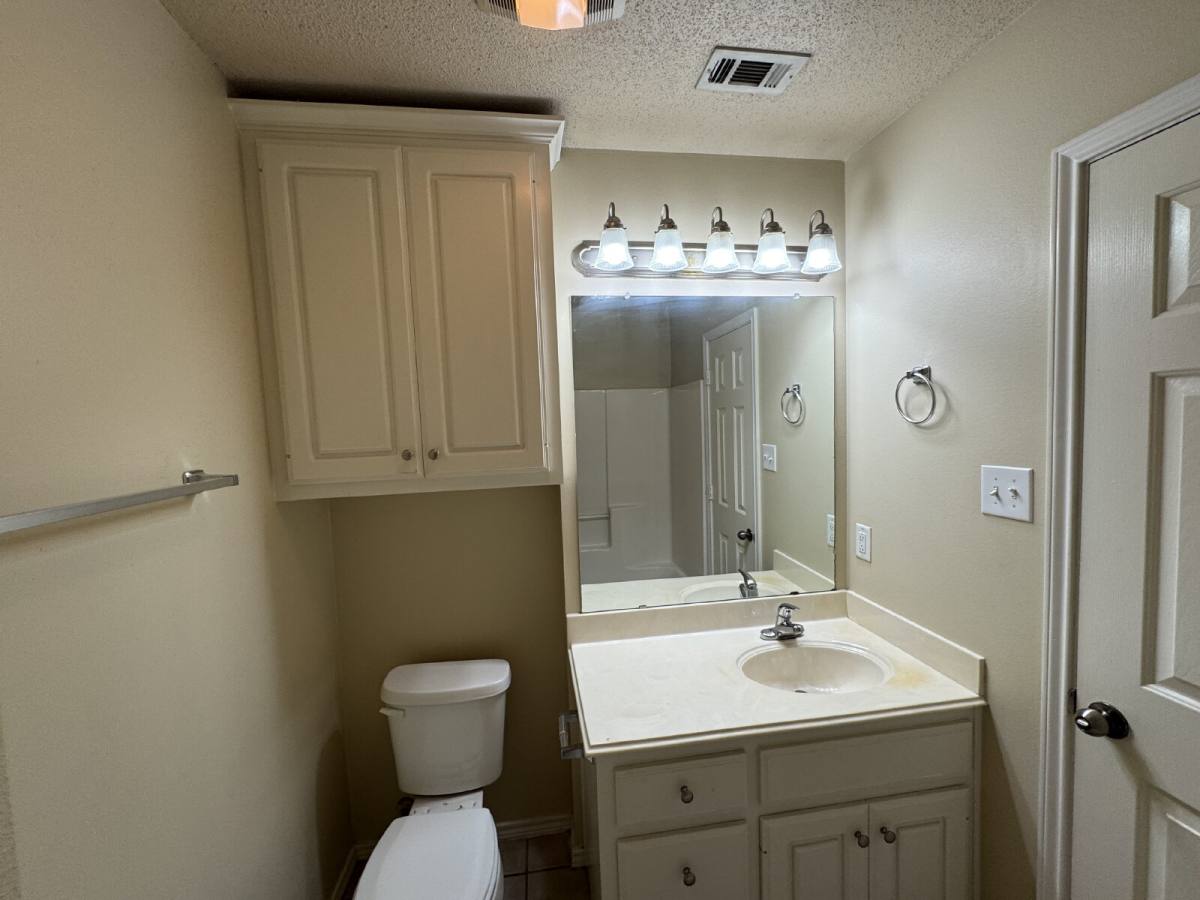 Apartment for rent at 511 N Clinton Ave #A, Lubbock, TX 79416