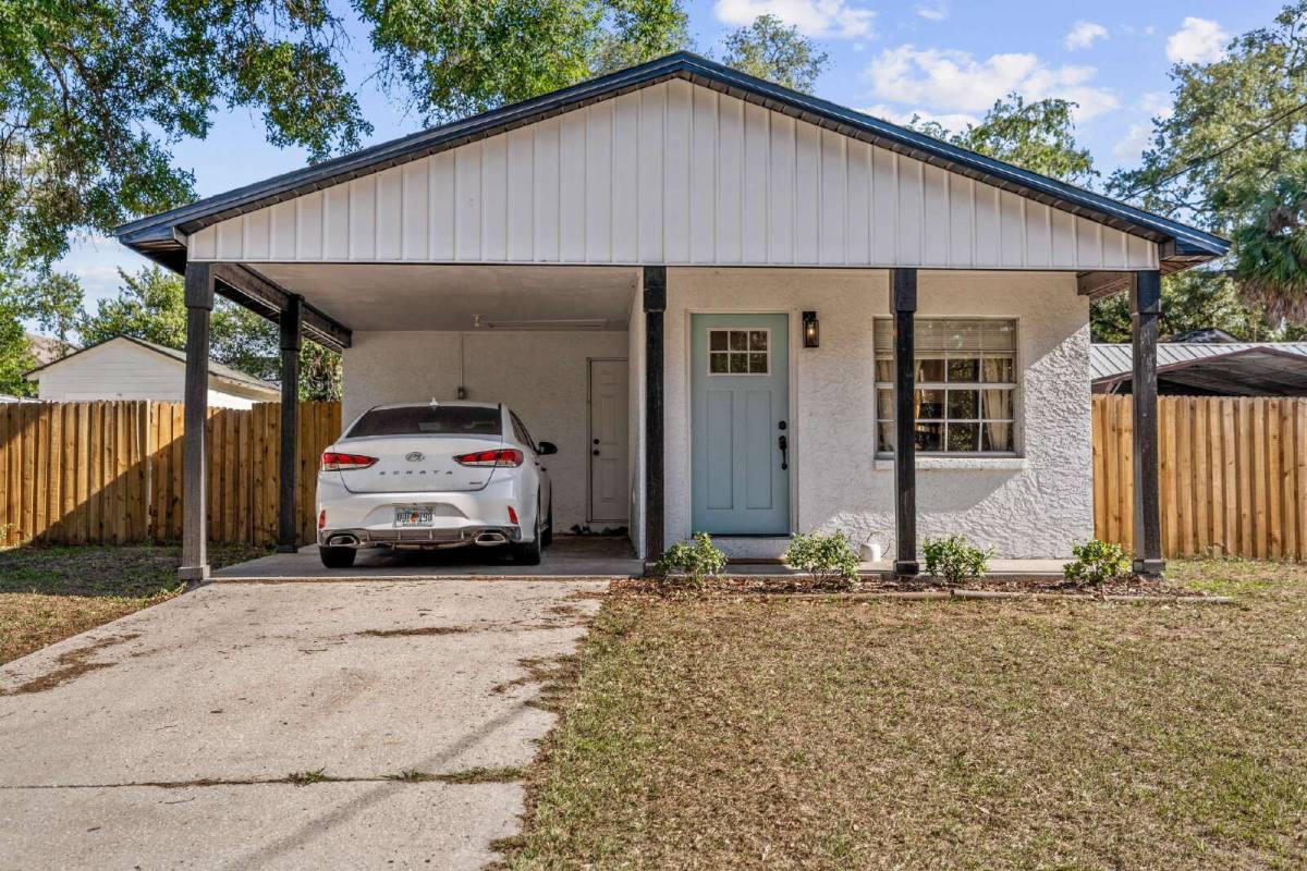 House for rent at 112 W Stanley St, Tampa, FL 33604