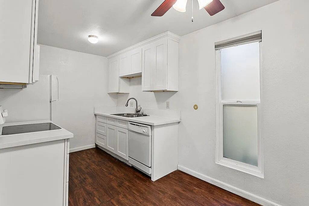 Condo for rent at 1010 W Macarthur Blvd, Santa Ana, CA 92707