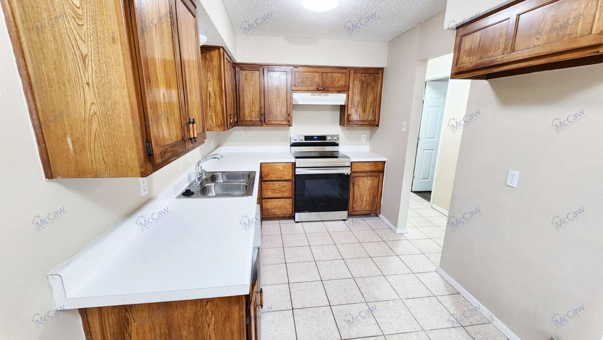 Apartment for rent at 7761 Sable Lane, North Richland Hills, TX 76182