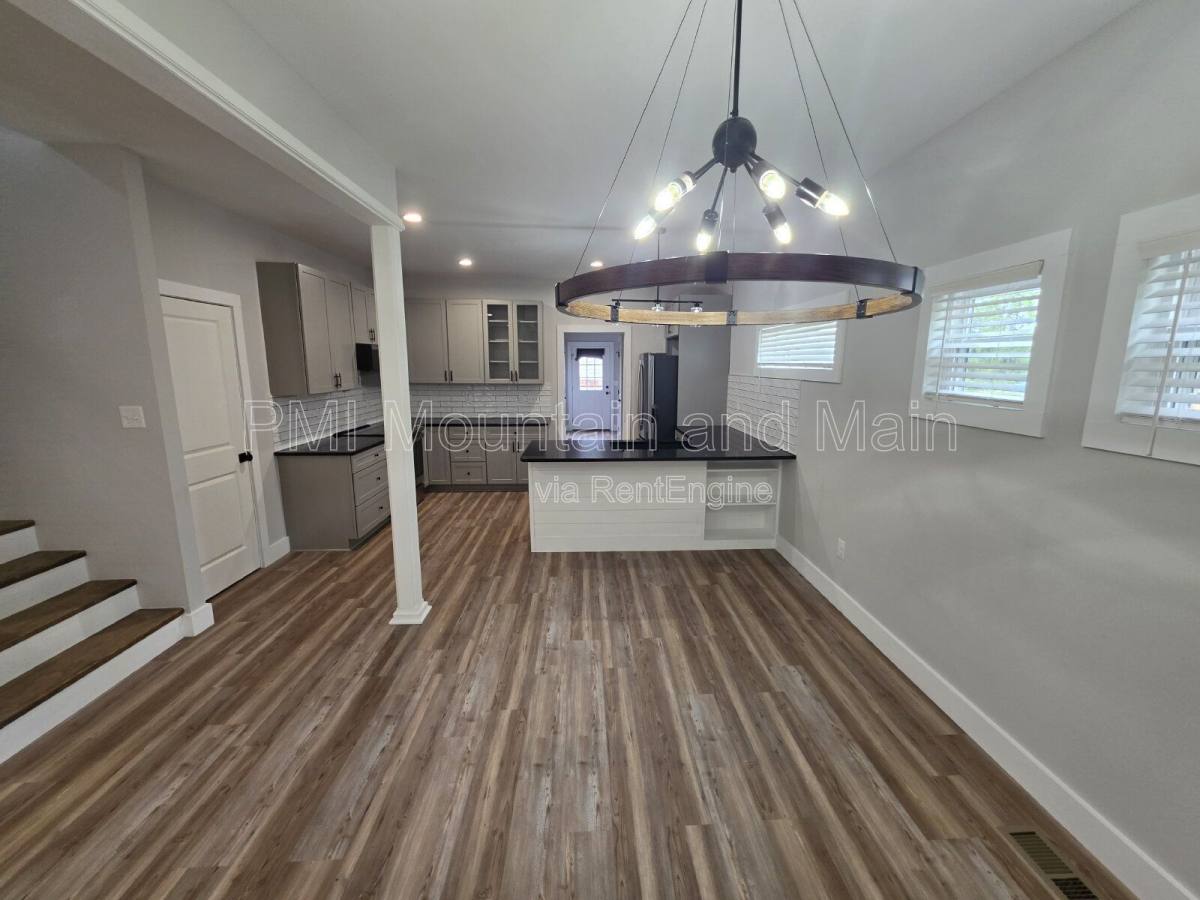 House for rent at 339 Hazel Mill Rd, Asheville, NC 28806