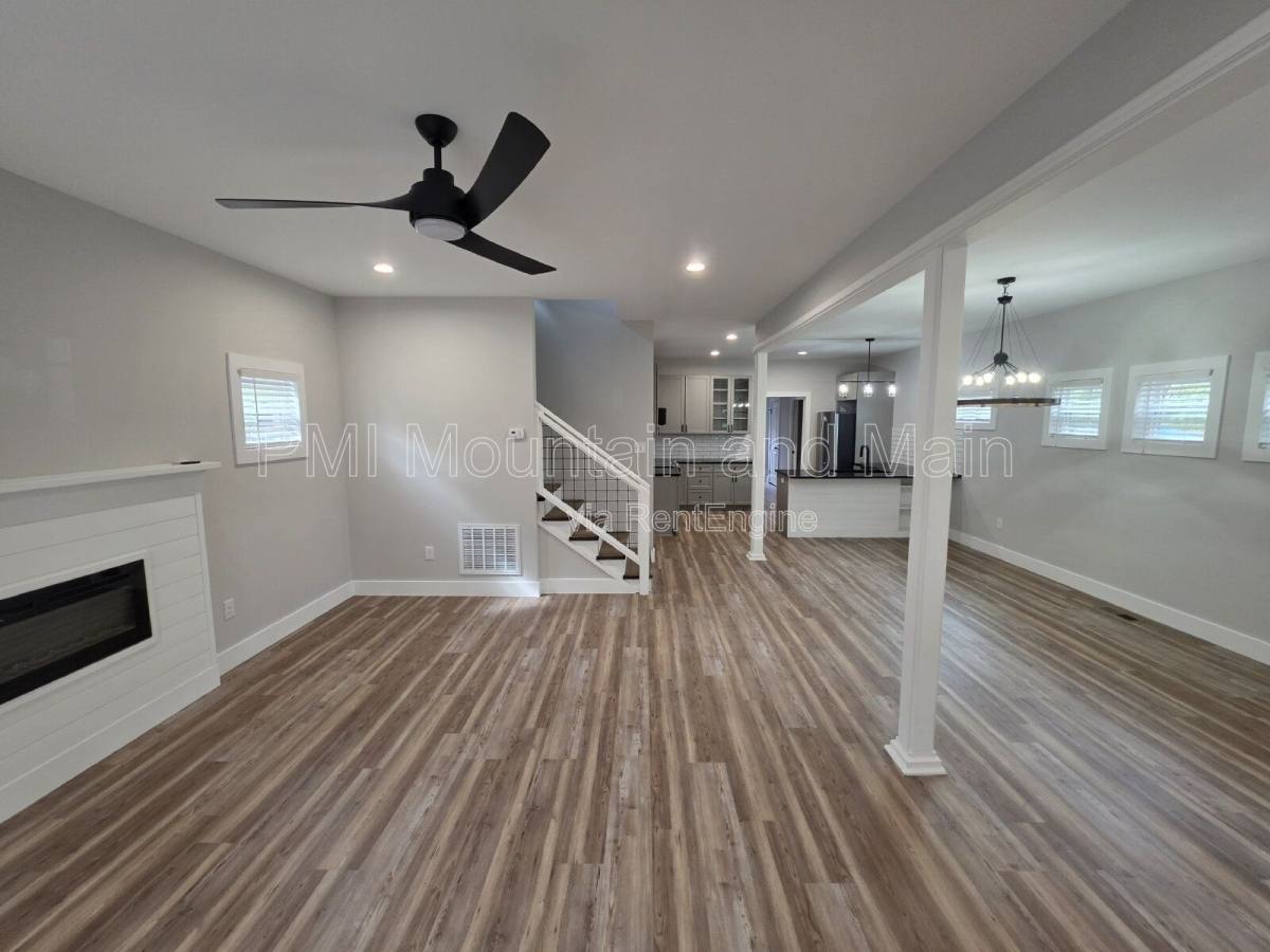House for rent at 339 Hazel Mill Rd, Asheville, NC 28806