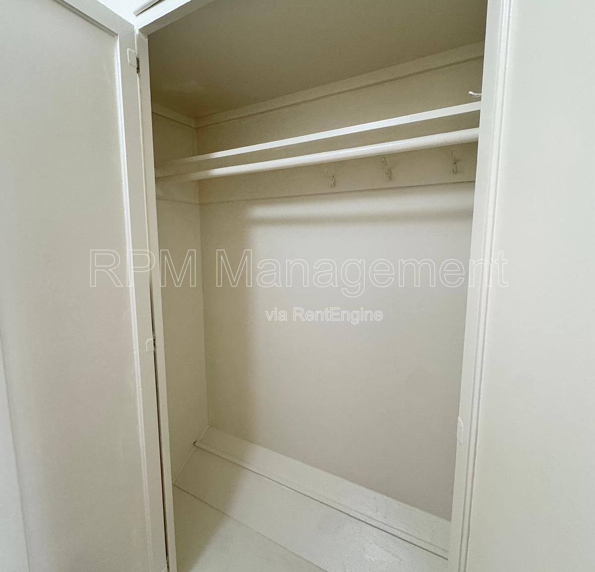 Apartment for rent at 1041 S Norton Ave, Los Angeles, CA 90019