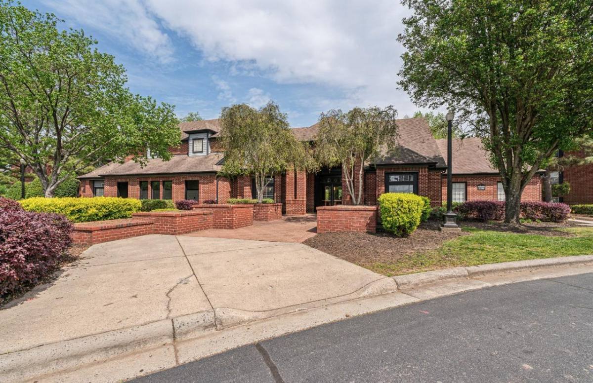 Apartment for rent at Mission Matthews Place, 2100 Woodway Hills Dr, Matthews, NC 28105