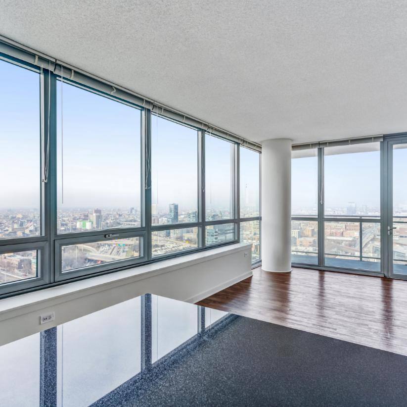 Apartment for rent at 365 N Halsted St, Chicago, IL 60661