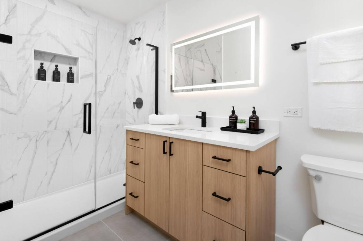 Apartment for rent at 365 N Halsted St, Chicago, IL 60661