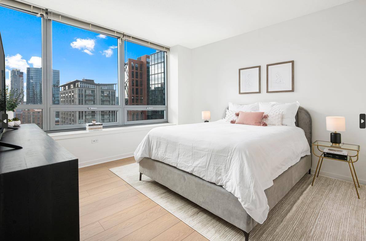 Apartment for rent at 365 N Halsted St, Chicago, IL 60661