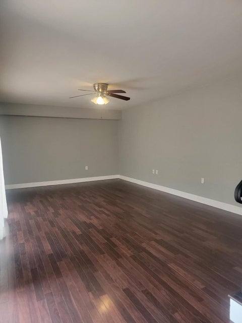 Townhouse for rent at 727 7th Way, West Palm Beach, FL 33407