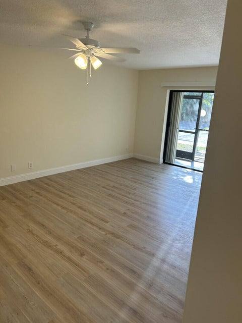 Apartment for rent at 150 Pineview Rd, Jupiter, FL 33469