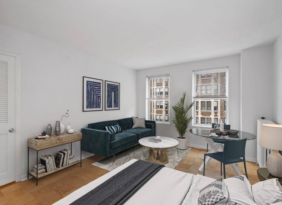 Apartment for rent at 2970 N Sheridan Rd, Chicago, IL 60657