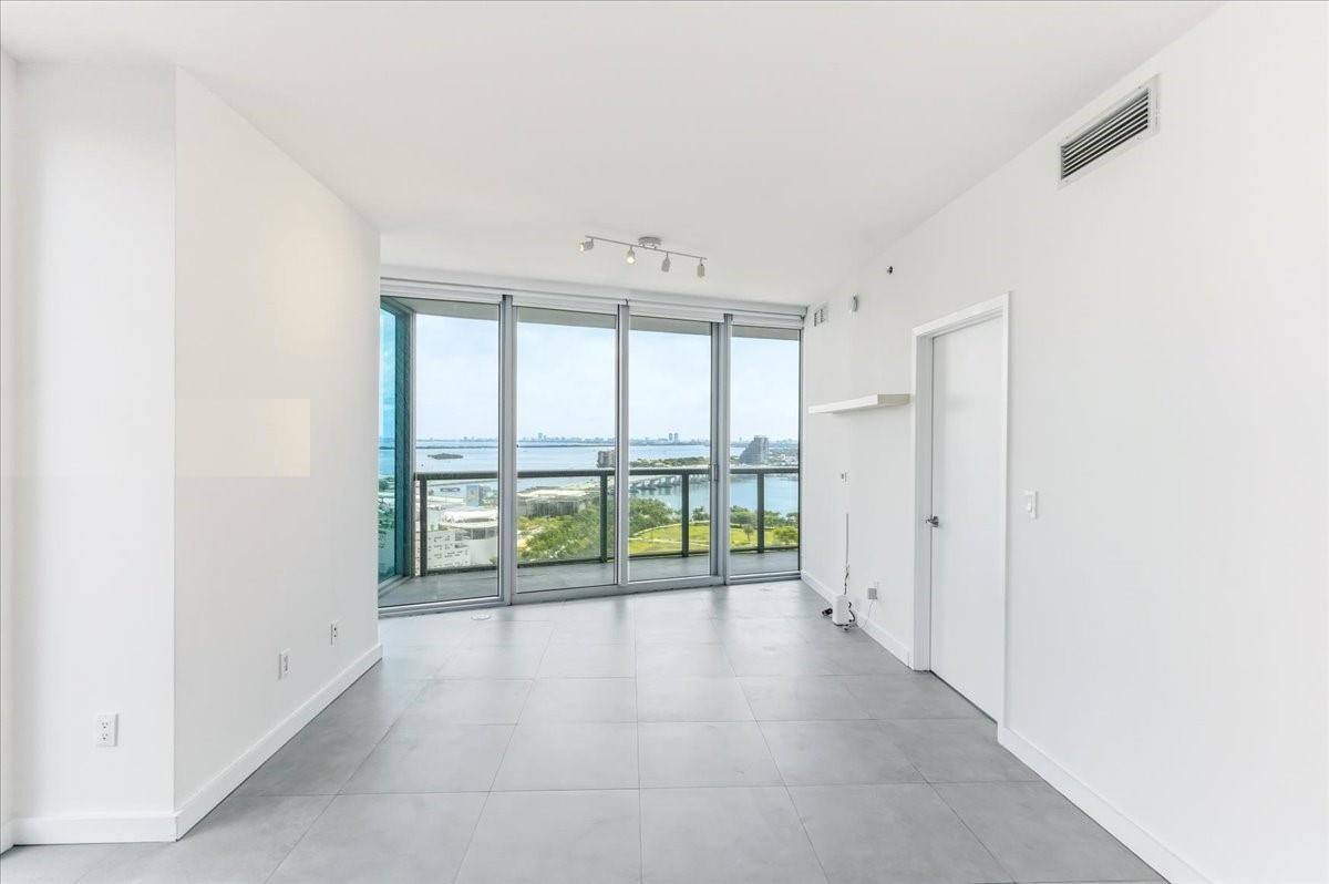 Apartment for rent at 888 Biscayne Blvd #1500, Miami, FL 33132