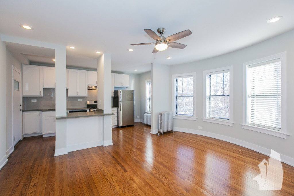 Apartment for rent at 1952 W Wilson Ave #2AA, Chicago, IL 60640