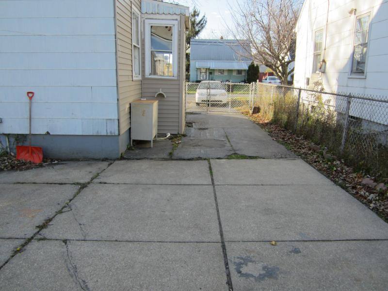 House for rent at 127 Texas St, Buffalo, NY 14215