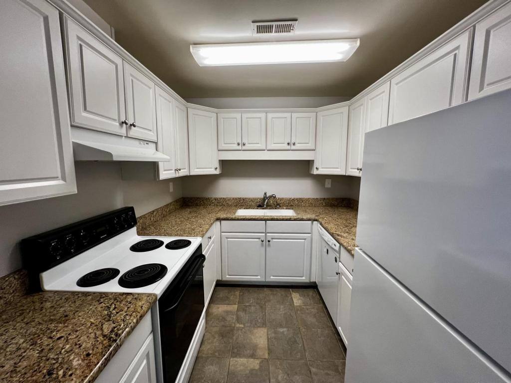 Apartment for rent at 950 Life Dr #2, Christiansburg, VA 24073